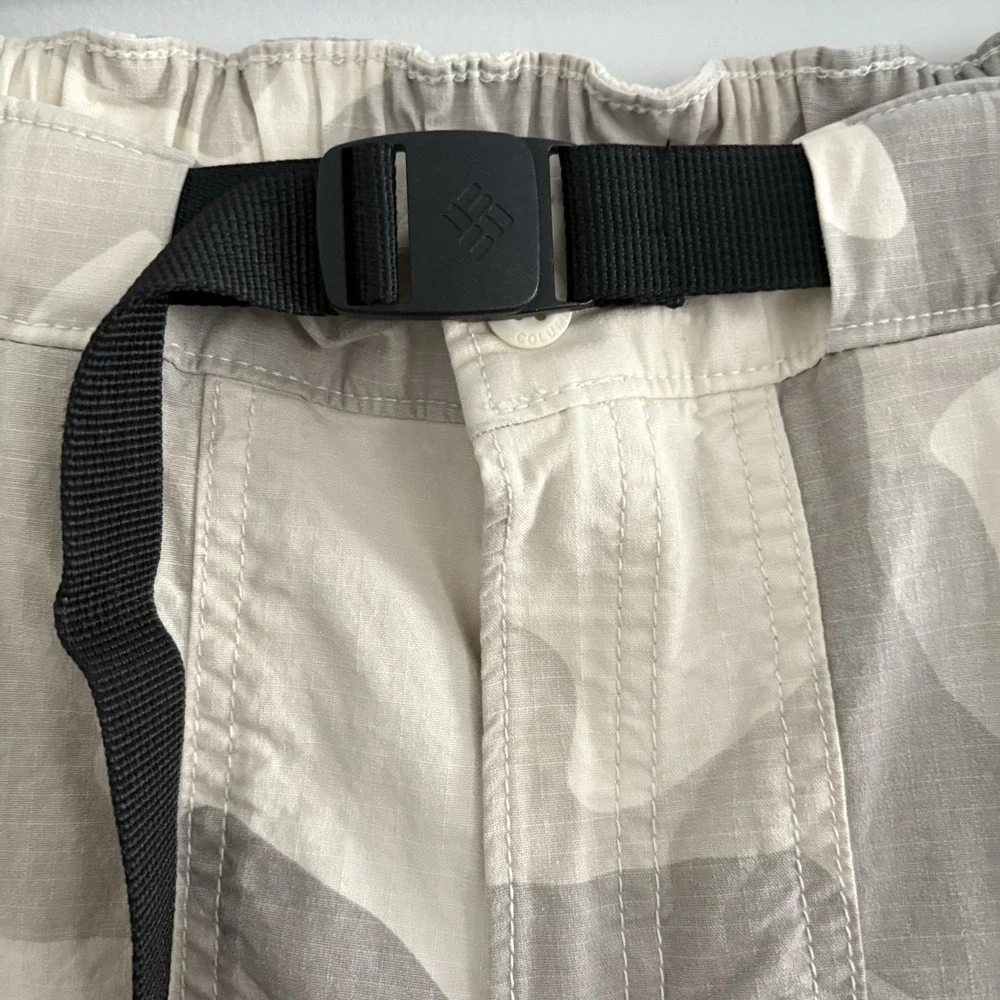 Columbia Women's Wallowa Cargo Camo Pants BeigeGrayWhite, Pocket zipper StrapSz8 - Picture 6 of 13